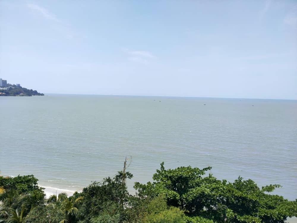 Beachfront Full Sea Penang Tanjung Bungah  Zewnętrze zdjęcie